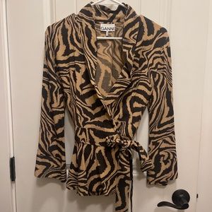 Gianni Animal print blouse